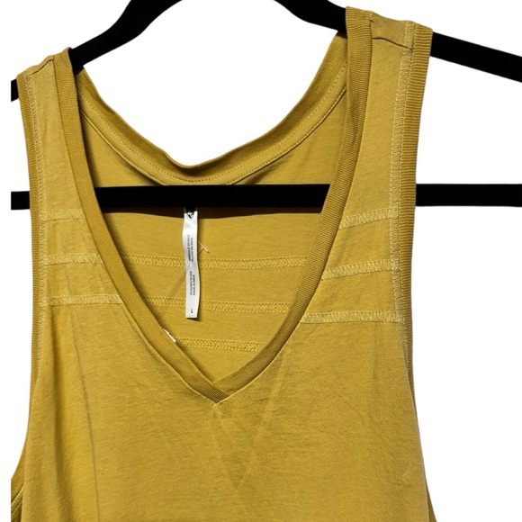 2/$20 Kuhl Arabellam V-Neck Tank - Honey NWOT - Picture 5 of 11